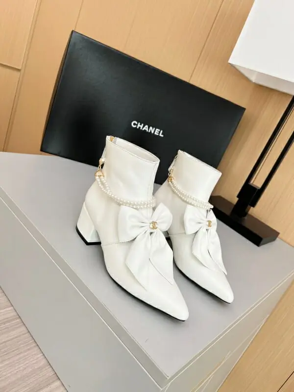 chanel bottes pour femme s_12367411